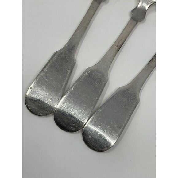 Rogers International Tipped 7 1/2” Dinner Forks Engraved Silverplate Set Of 3 - Picture 5 of 7